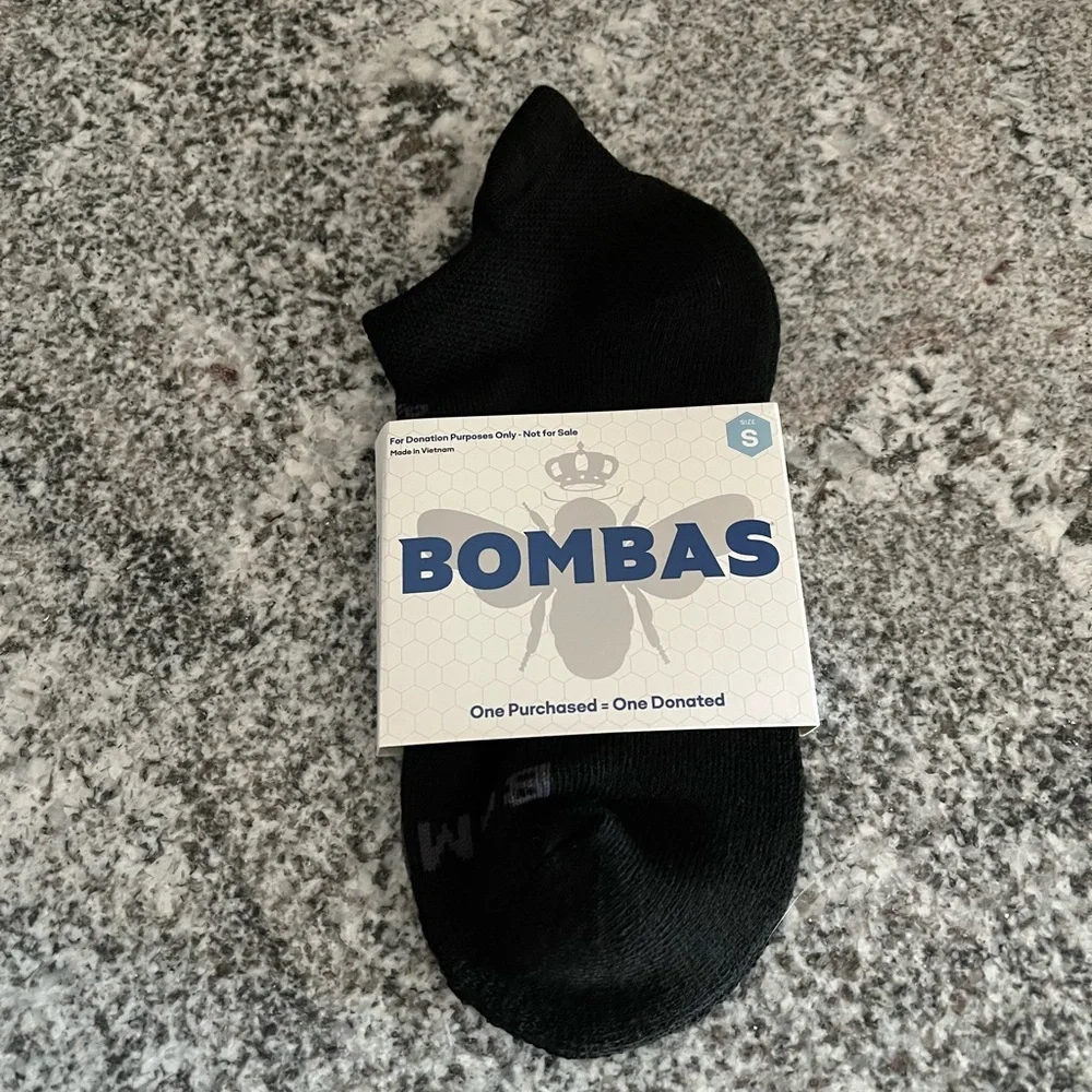 Bombas women’s socks
FOURS PAIRS FOR 12.00 - Picture 1 of 4